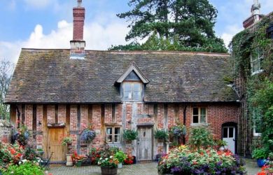 Courtyard Cottage